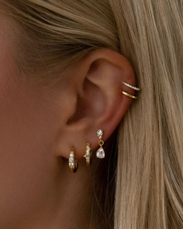 Σκουλαρίκια (Earrings)