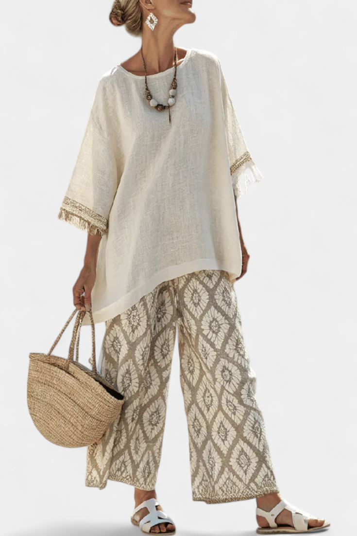 Σύνολο Boho Chic Daisy: Μακριά Μπλούζα και Εκτυπωμένα Παντελόνια για Μοναδικό Στυλ